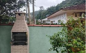 Casa bem localizada